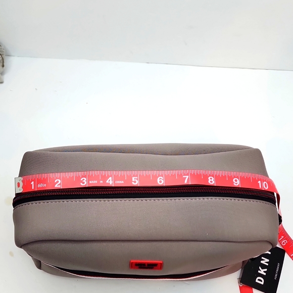 DKNY TOILETRY TRAVEL BAG, GREY - Picture 14 of 14